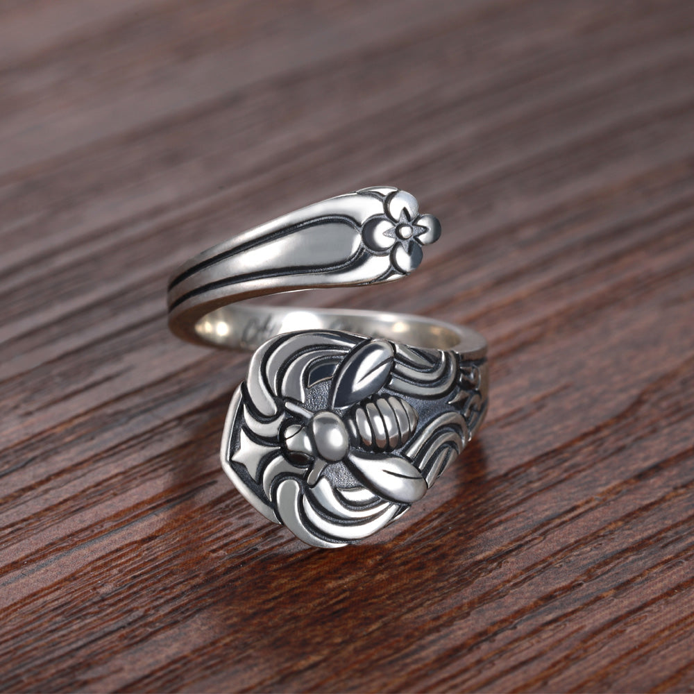 Engraved Bee Spoon Ring