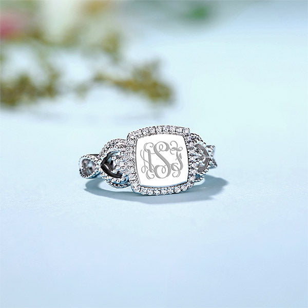 Women's Engraved Classic Monogram Ring Jewelry Treasures