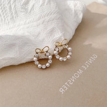 1 pair simple style classic style bow knot plating inlay alloy artificial rhinestones artificial pearls gold plated ear studs