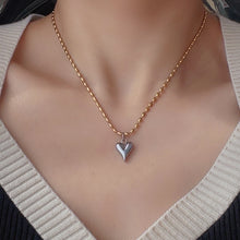 18K Gold Plated Modern Style Heart Shape Pendant Necklace for Women