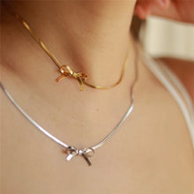 Luxurious 18K Gold Plated Classic Necklace Plating Bow Knot Necklace